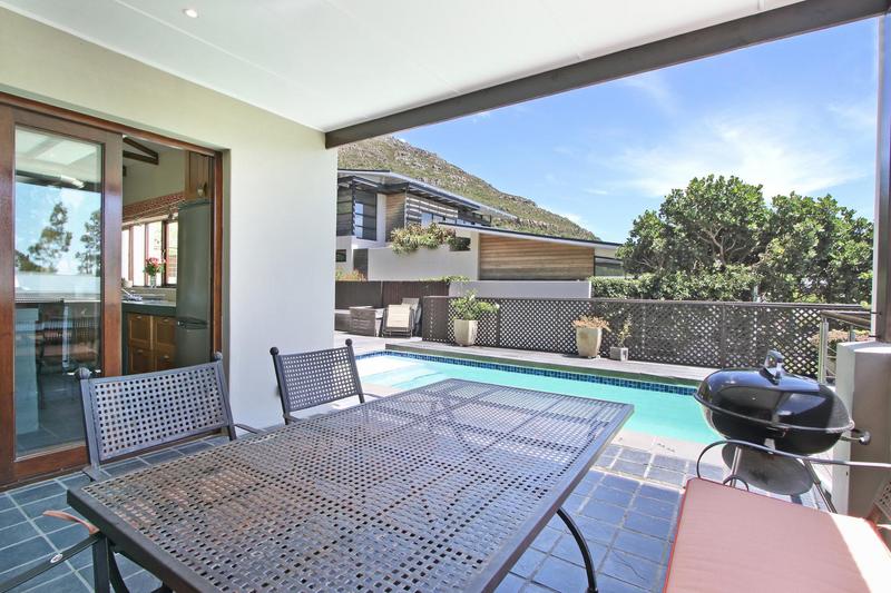 To Let 5 Bedroom Property for Rent in Hout Bay Western Cape